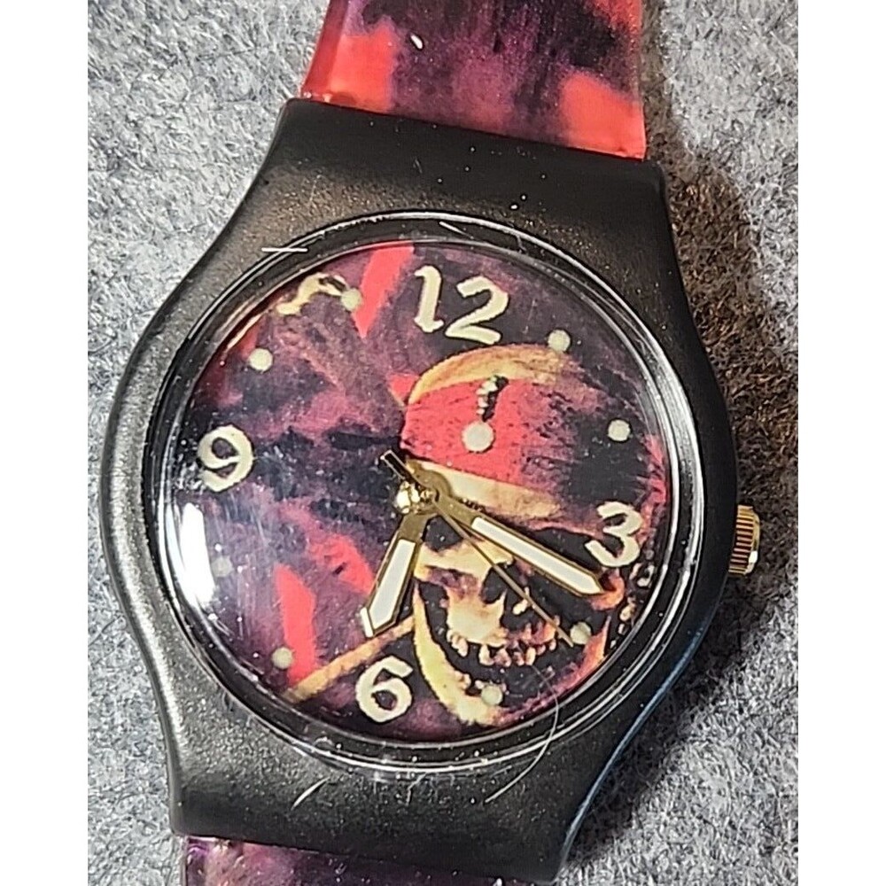 VINTAGE Disney Pirates of the Caribbean‎ Watch Time Piece Skull 2003 Limited